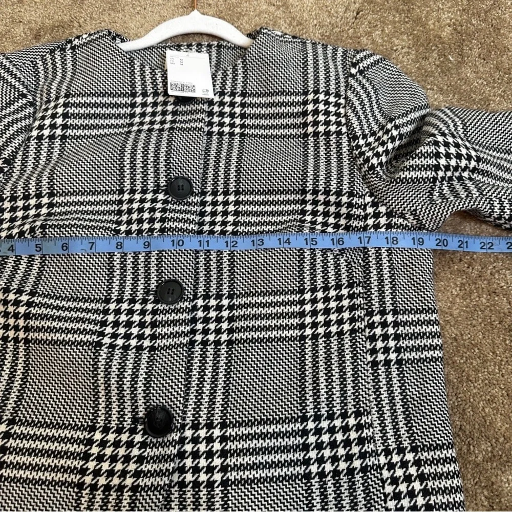 H&M cropped blazer